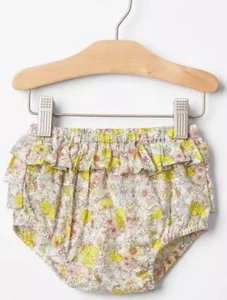 Baby GAP Girls Lemon Floral Ruffle Bloomers Diaper Cover 6 12 months NWT $20 - Picture 1 of 3