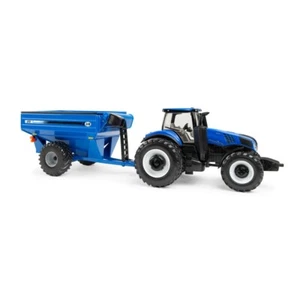 1:32 New Holland GENESIS T8.355 Tractor with Grain Cart - Picture 1 of 1