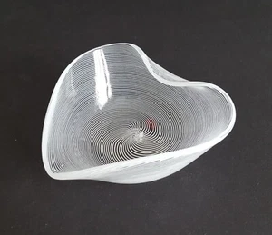 Seltene alte herzförmige Glasschale Latticinofäden vermutlich Venini um 1960 - Picture 1 of 1