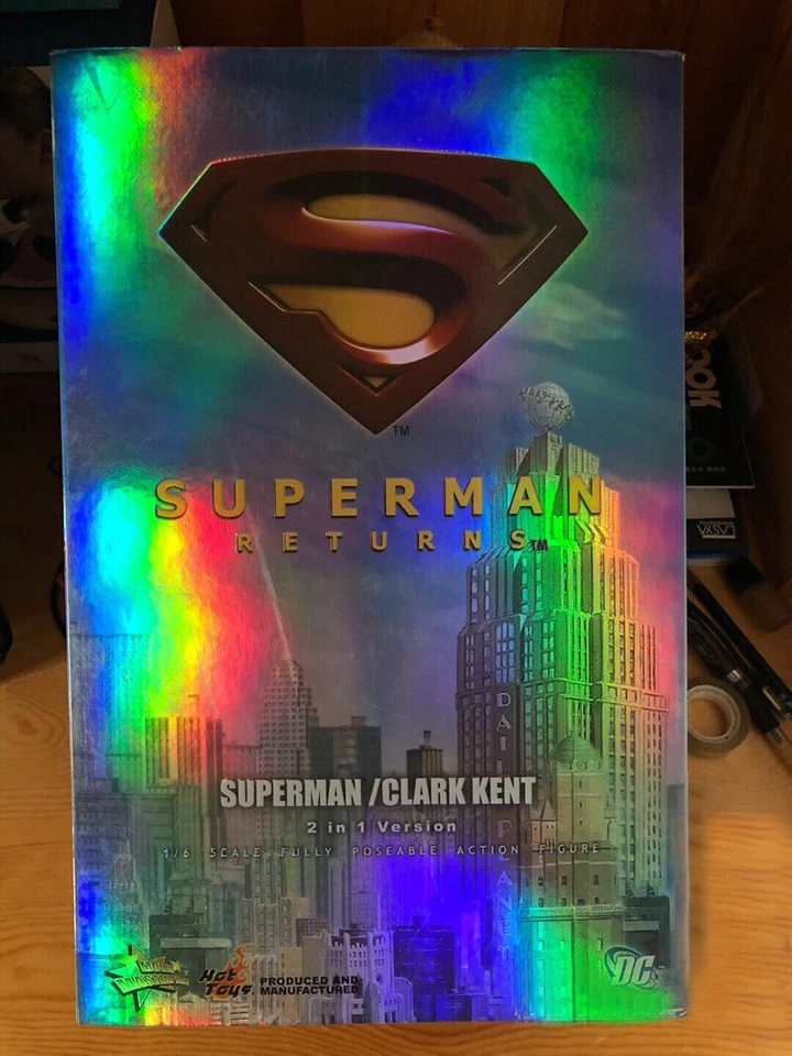 Hot Toys MMS 50 Superman Returns Clark Kent 2 in 1 Version 12 Inch Figure