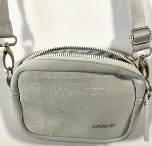 Vooray Sidekick Crossbody Bag Purse Light Gray EUC - Picture 1 of 4