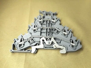 WAGO 2002-3257 triple deck terminal (NEW) - Picture 1 of 2