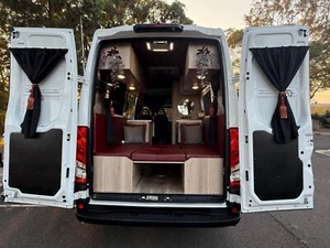 Iveco Daily 2019 Motorhome Campervan auto diesel - Picture 1 of 24