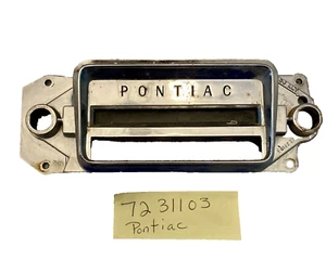 Vintage Pontiac AM Radio Chrome Face Plate with dial glass #7231103 - Picture 1 of 8