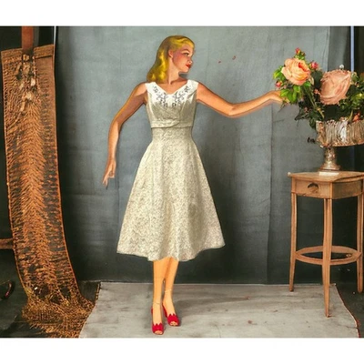 White Jacquard Tea Dress Sweet 1950s Vintage Beaded Bodice Sz MEDIUM Madmen - Image 1 of 4