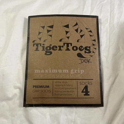 Calcetines antideslizantes premium TigerToes para perros para pisos de madera dura - agarre extra grueso mediano Foto 1 de 4