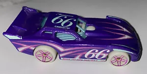 Hot Wheels Maximum Leeway 66 2012 coche fundido a presión púrpura escala 1/64 raro L@@K - Imagen 1 de 11