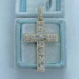 Nuevo colgante cruz diamante talla baguette de 3 quilates VVS1 oro amarillo de 14 quilates sobre cadena gratis - Imagen 1 de 2