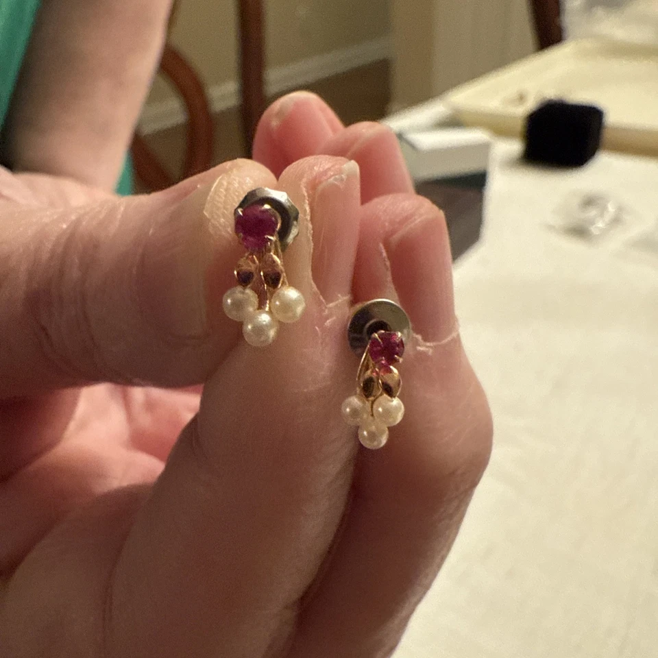 Brincos de ouro 14k com pérolas rubi - Imagem 1 de 3