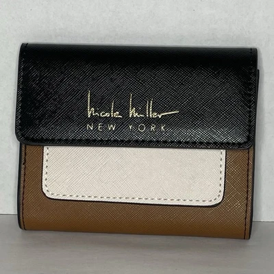 Cartera Nicole Miller New York color blanco y negro color bloque pequeño Foto 1 de 4