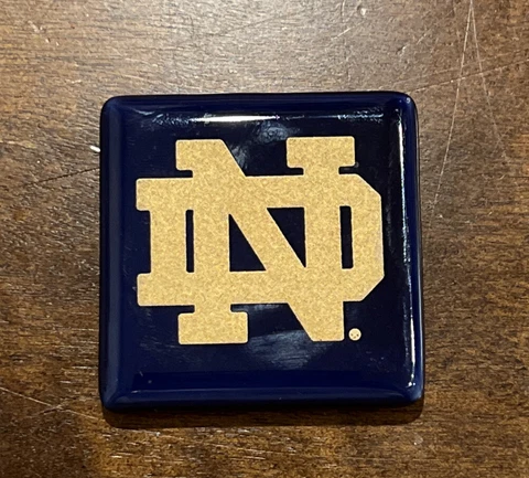 NOTRE DAME FIGHTING IRISH ND Logo Vintage Refrigerator Magnet Cover