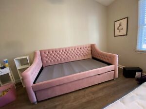 Baxton Studio WI9450 Perry Tufted Twin Size Daybed With Trundle - PINK