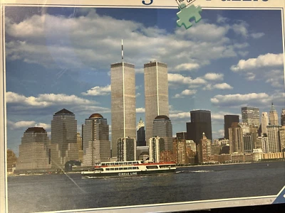 RARE FIND - Ravensburger Jigsaw Puzzle 16620 Skyline of Manhattan 2000 Piece WTC - Image 1 of 4
