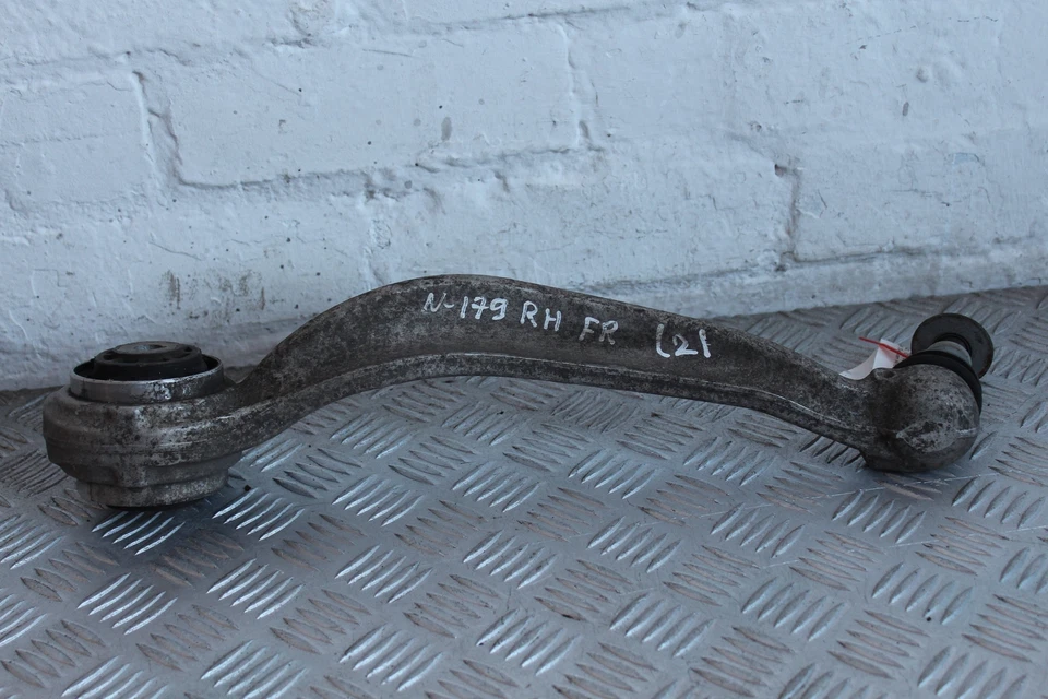 Brazo de control delantero derecho MERCEDES-BENZ CLASE C S205 A205 W205 C220D 20501RE (N179 Foto 1 de 4