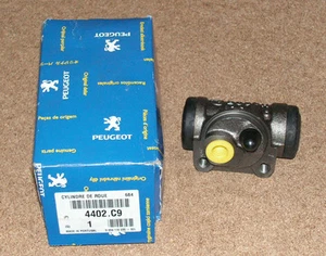 Peugeot 206 Wheel Cylinder Part Number 4402.C9 - Picture 1 of 1