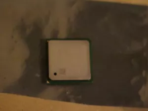 INTEL CELERON 1700 MHz GHZ 1.7 SL69z socket 478 - Picture 1 of 2