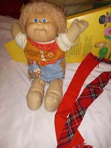 Vintage Cabbage Patch Kinder Junge Puppe Grübchen 1985 blonde Haare blaue Augen Cowboy - Bild 1 von 9