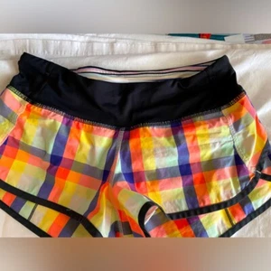 Raro pantaloncino vintage Lululemon 2013 a quadri sirena mare Wheezer. Taglia 4. - Foto 1 di 8