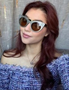 Nuevas gafas de sol para mujer WILL.I.AM WA 50S05 48 mm gris ojo de gato de gran tamaño - Imagen 1 de 11