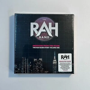 RAH BAND: MESSAGES FROM THE STARS: THE RAH BAND STORY VOL 1 SIGNED CARD - Picture 1 of 5