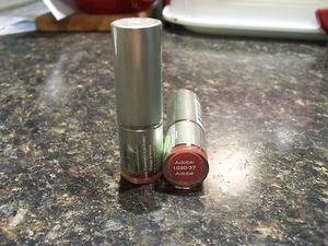 Sally Hansen natürlicher karmindiger Farbkomfort-Lippenstift Adobe 1030-37 VERSIEGELT neu! - Bild 1 von 1