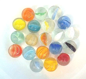 20 Japanese Cat eye marbles. Circa 1950s. Marble size varies slightly. Lot 11. - Picture 1 of 5