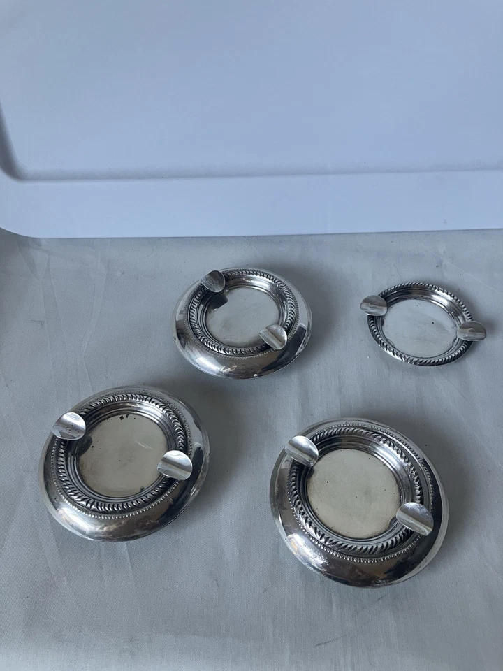 Lote de cuatro insertos de cenicero Sterling y 3 posavasos Frank Whiting Foto 1 de 4