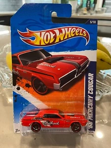 2011 Hot Wheels #135 Hw Rendimiento 68 Mercury Cougar Rojo Variante W / Negro - Imagen 1 de 1