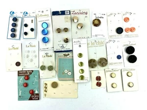 Lote de Botones Cardados Plástico y Metal BGE Le Chic La Mode Streamline De Colección - Imagen 1 de 12