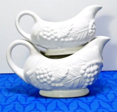 Set of 2 Tabletops Gallery Harvest Grape Gravy Boats, White, 1 and 2 Cup EXC+! - Image 1 of 4