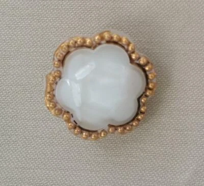 FROSTED WHITE GLASS & GOLD FLORAL SHAPE ANTIQUE BUTTONS 30L - 3/4" - 19mm (B71) - Image 1 of 4