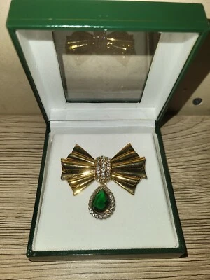 Broche de liderazgo Avon Honor Society 2004 colgante esmeralda arco dorado Foto 1 de 3