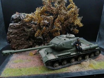 1/35 Built WWII russian Panzer  JS-2 Stalin II & Painted - Image 1 of 4