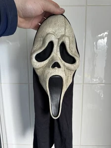 Scream VI Stu Macher Aged Ghostface Mask By Beelzeboss Studios - Picture 1 of 4