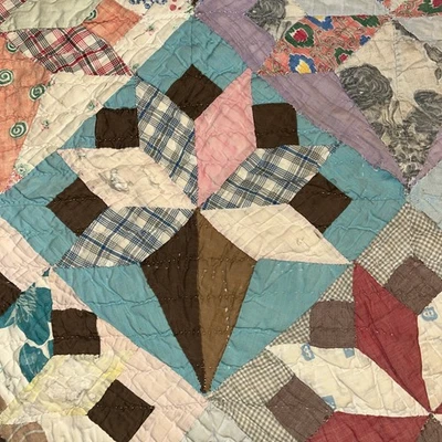 Antique Nosegay/Brides Bouquet Quilt Cutter Handmade/Hand Quilted 64" x 81" - Image 1 of 4