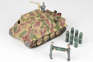 913003A Forces of Valor Sd.Kfz.181 Sturmtiger 1/32 Model German Army PzStuMrBtr - Picture 1 of 2