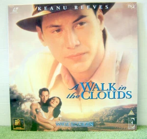 A Walk in the Clouds (1995) PAL Laser Disc, Drama Romance, Keanu Reeves [EE1153] - Picture 1 of 2