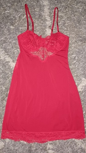 UNDERCOVER Abito slip VS dettaglio pizzo malvagio NUOVO rosso medio