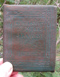 LITTLE LEATHER LIBRARY BOOK Longfellow COURTSHIP OF MILES STANDISH Vintage - Picture 1 of 5