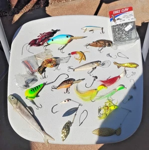 Vtg. Tackle Box Full Of Lures, Scale,Line Weights.Bobbers Scissor - Picture 1 of 23