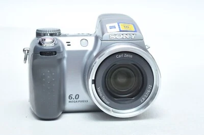 Sony Cybershot DSC-H2 6MP Digital Camera 12x Optical Image Stabilization Lens - Image 1 of 3
