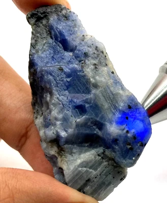 278.5CT. Rough Blue Sapphire Top Colors Natural UnHreated 100% - Image 1 of 4