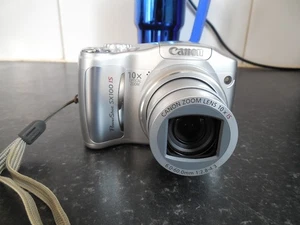 Canon Digital Camera PowerShot SX100 IS 8.0MP CCD RETRO 10X ZOOM SILVER - Picture 1 of 4
