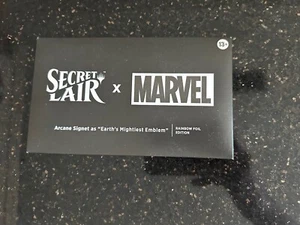 MTG Secret Lair Marvel Arcane Signet Earth's Mightiest Emblem Promo IN HAND - Picture 1 of 2