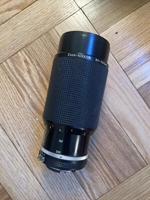 Nikon Nikkor AI-S 80-200mm f4 Lens AIS - Image 1 of 4