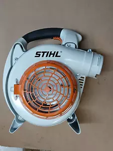 Carcasa ventilador motor soplador STIHL BG86c, tanque de combustible OEM - Imagen 1 de 8