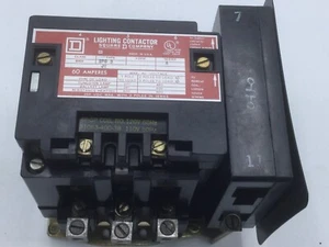 SQD 8903SPO3 - Picture 1 of 3