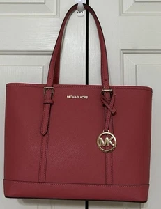 Borsa a tracolla Michael Kors lt berry sbt Jet Set da viaggio in pelle NUOVA - Foto 1 di 9