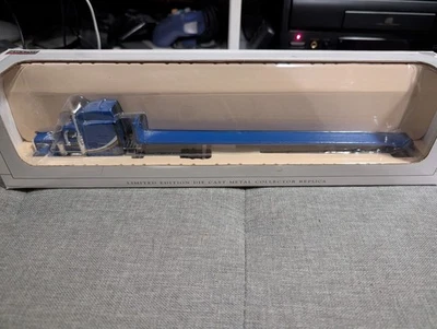 SpecCast Peterbilt 32879 Cressler Trucking 379 Flatbed Die Cast - Image 1 of 4