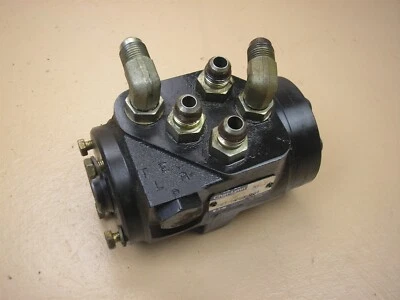 Unidad de válvula de control de dirección asistida para tractor Troy-Bilt GTX 20 18 16 1767378 Foto 1 de 4